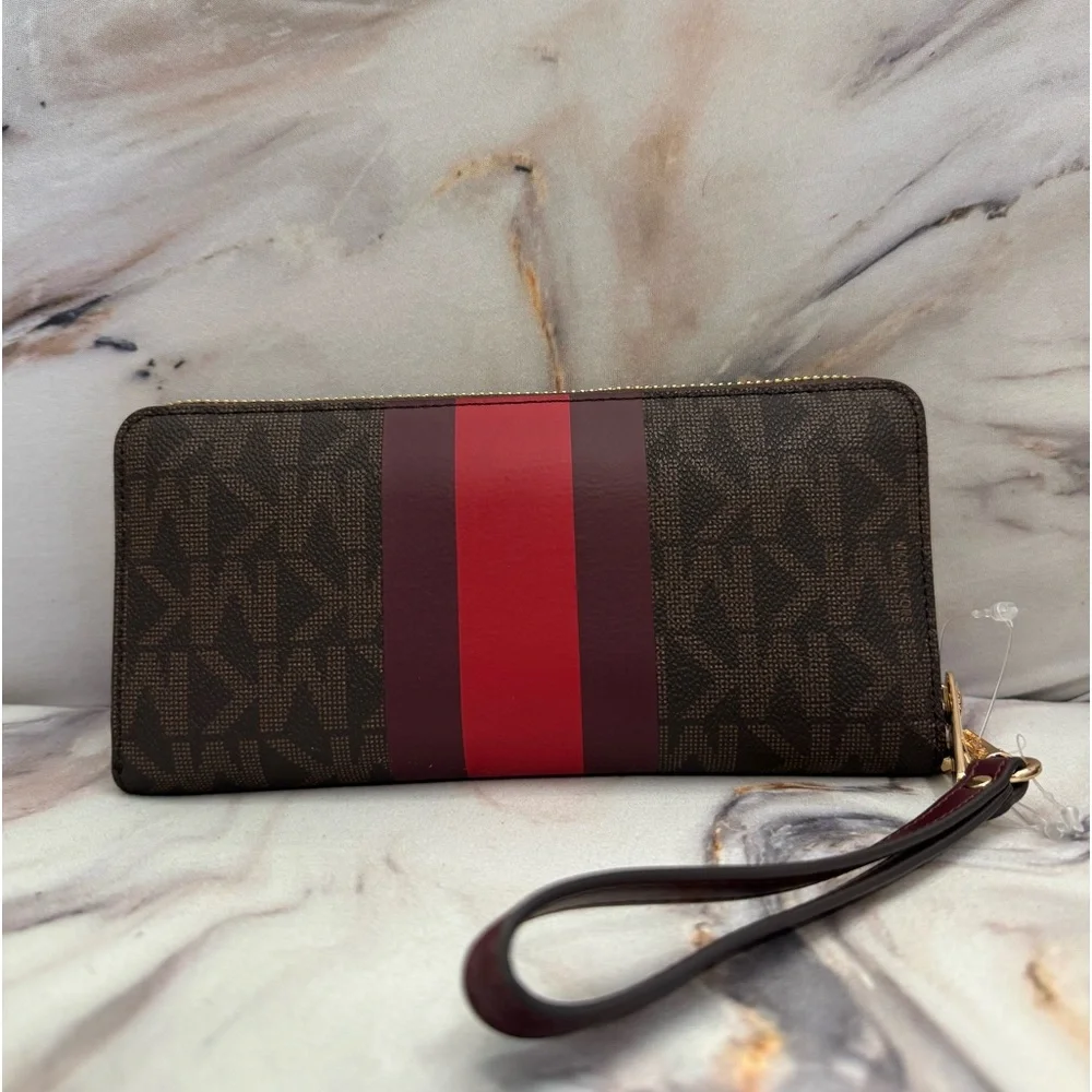 NWOT- Michael Kors Women's Center Stripe Large Continental Wristlet! - Picture 3 of 13